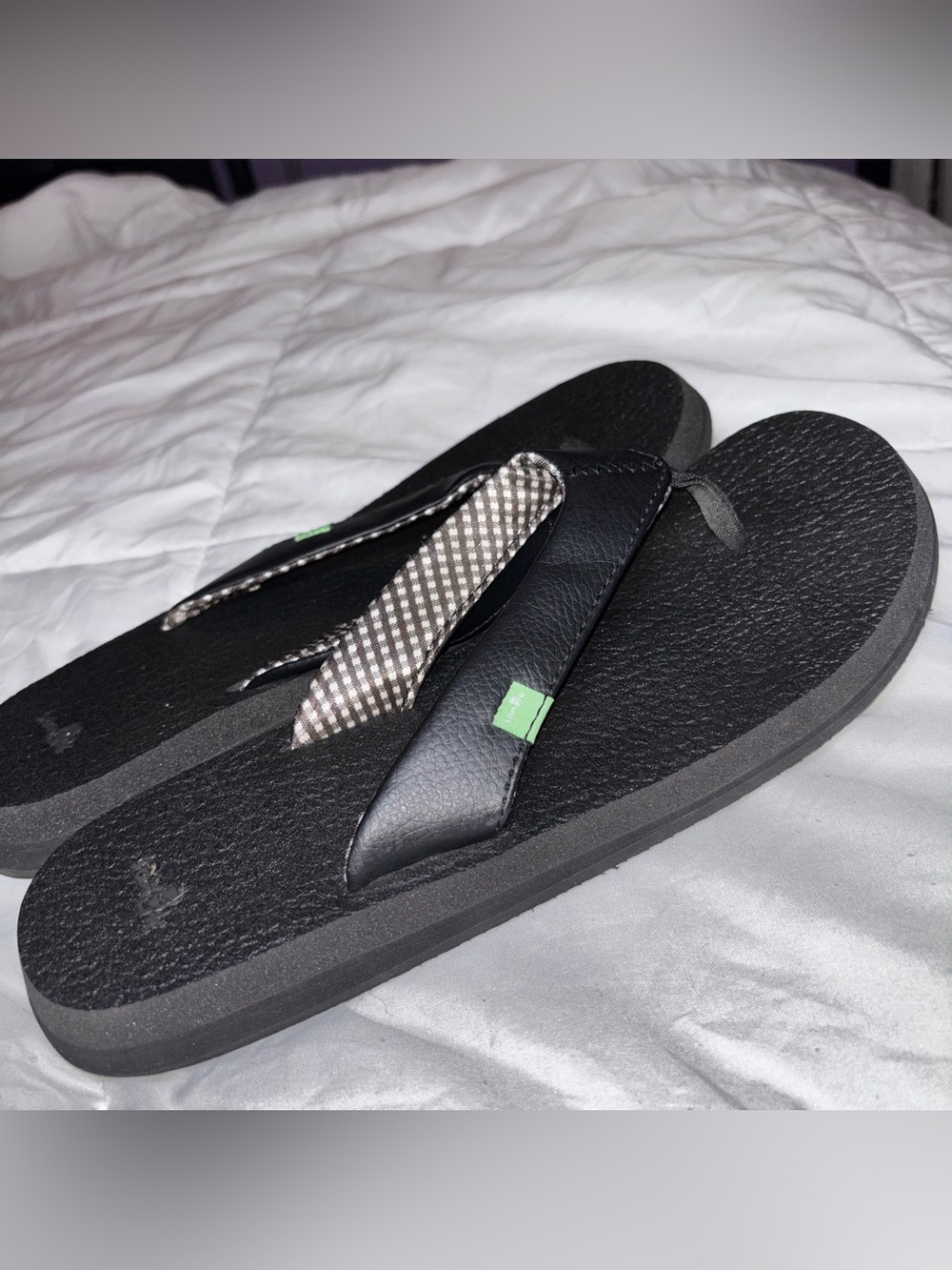 Sanuk Women’s Black Yoga Mat Flip Flop Sandal Size 10